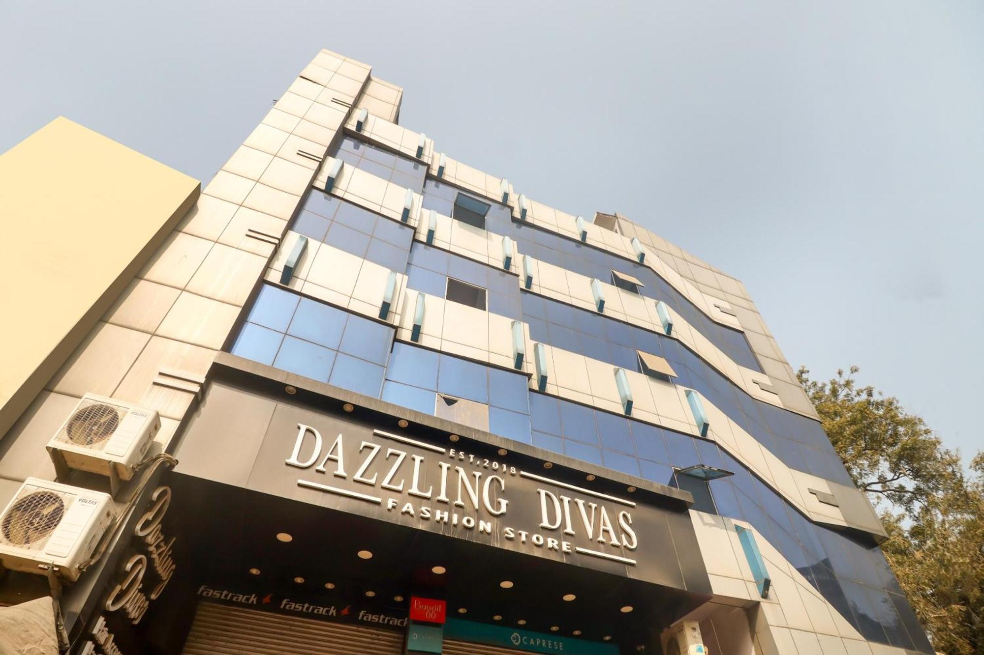 OYO 76591 Hotel Dolphin Lucknow Exterior foto